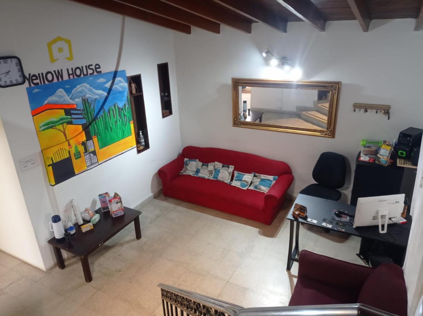 Yellow House Hostel Medellín Eksteriør bilde
